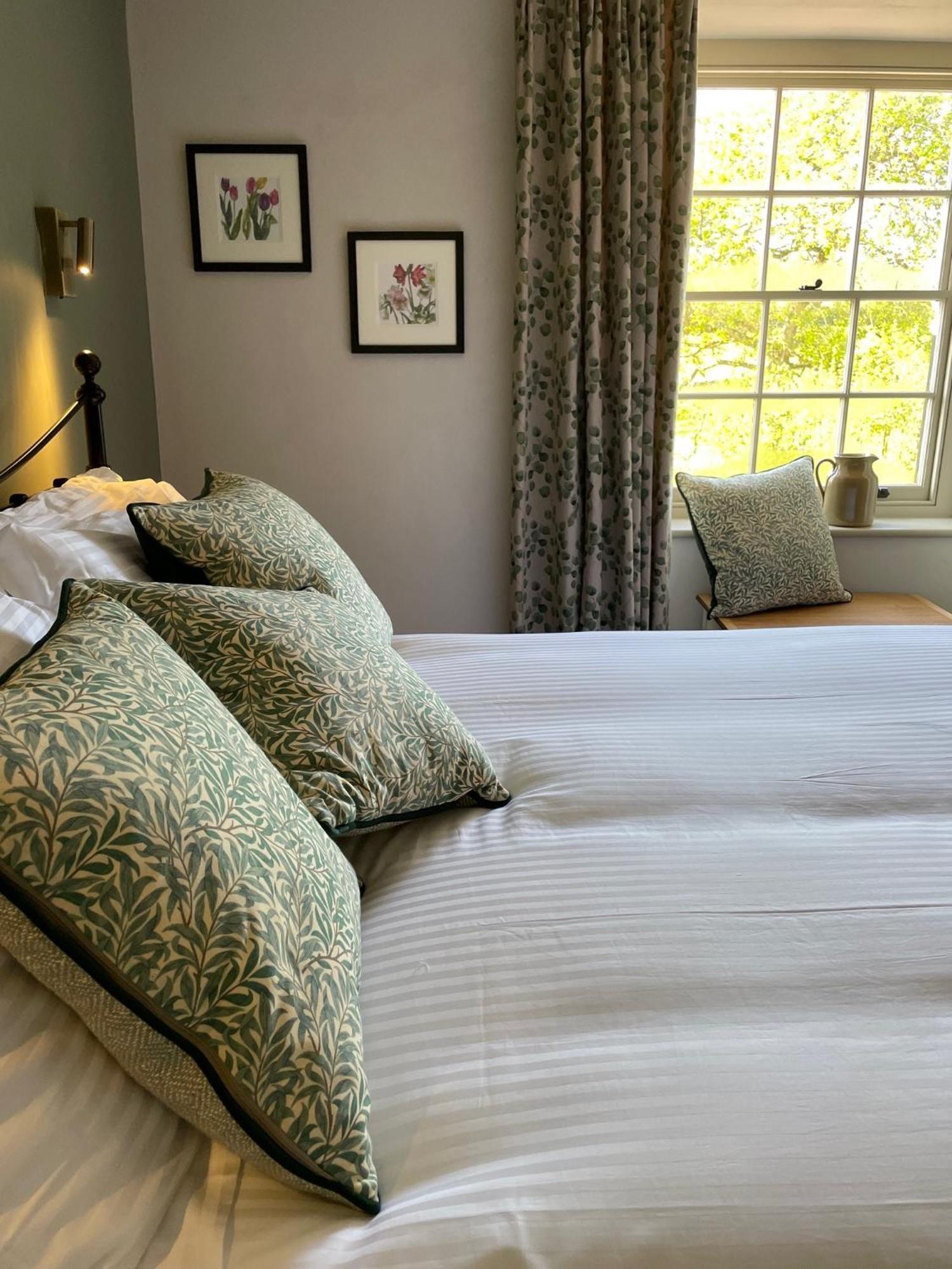 The Tradesmans Arms Bed & Breakfast Kingsbridge  Bagian luar foto